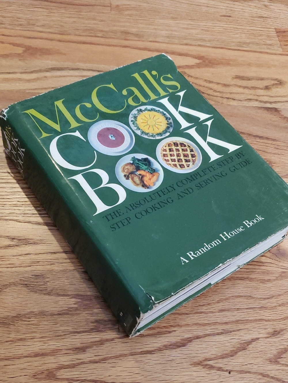 Vtg 1963 McCall's Cookbook Green Hardcover Cookbook